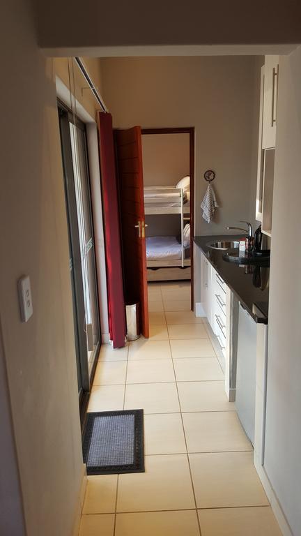 Casa Bianca Guest Lodge Hartbeespoort Δωμάτιο φωτογραφία