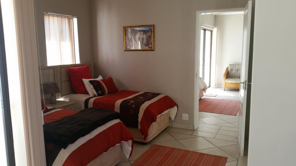 Casa Bianca Guest Lodge Hartbeespoort Δωμάτιο φωτογραφία