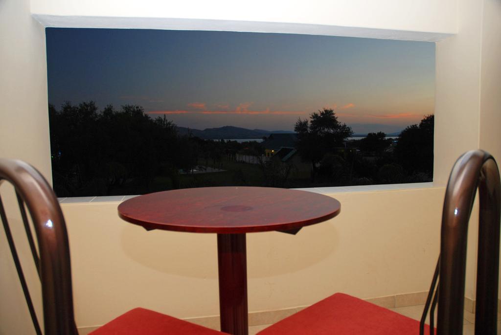Casa Bianca Guest Lodge Hartbeespoort Δωμάτιο φωτογραφία