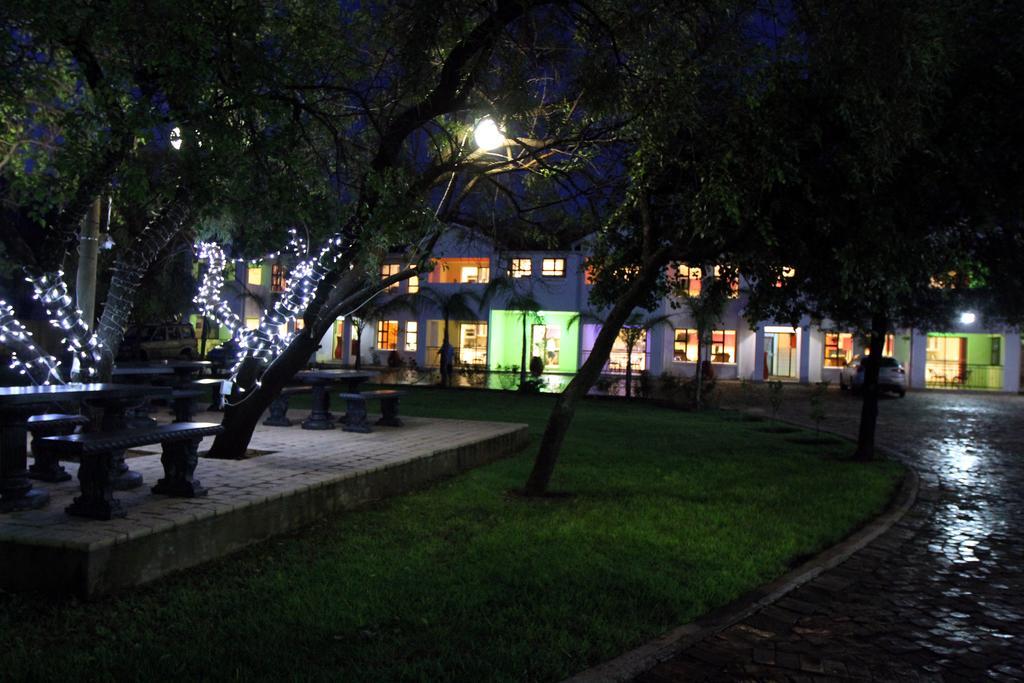 Casa Bianca Guest Lodge Hartbeespoort Δωμάτιο φωτογραφία